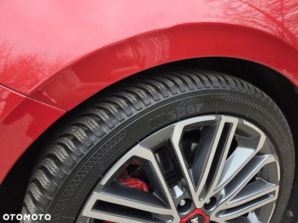 Kia Ceed 1.6 T-GDI GT DCT - 13