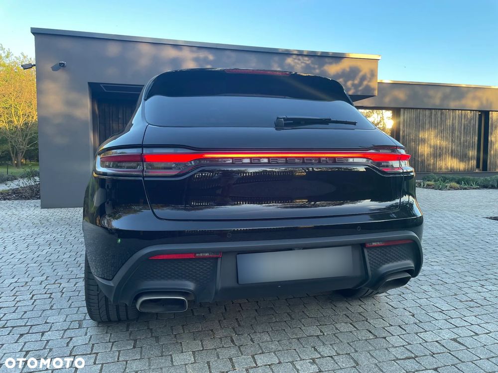 Porsche Macan Standard - 2