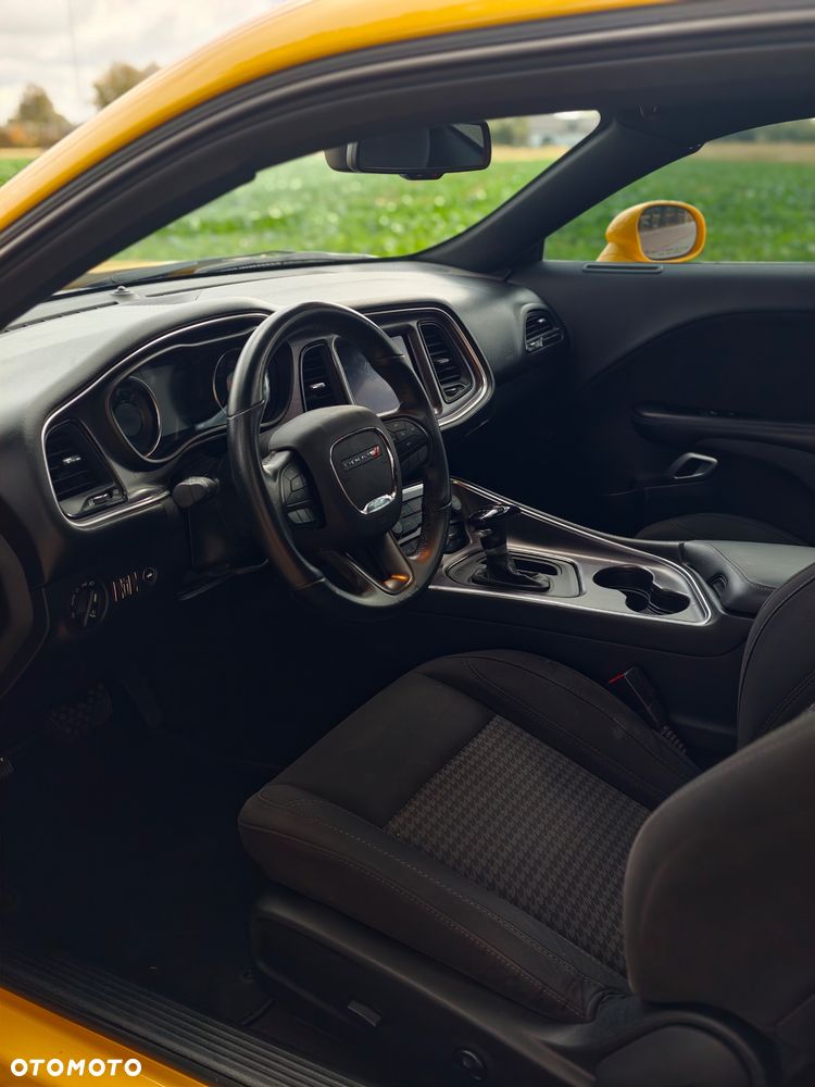 Dodge Challenger Automatik R/T Plus - 23
