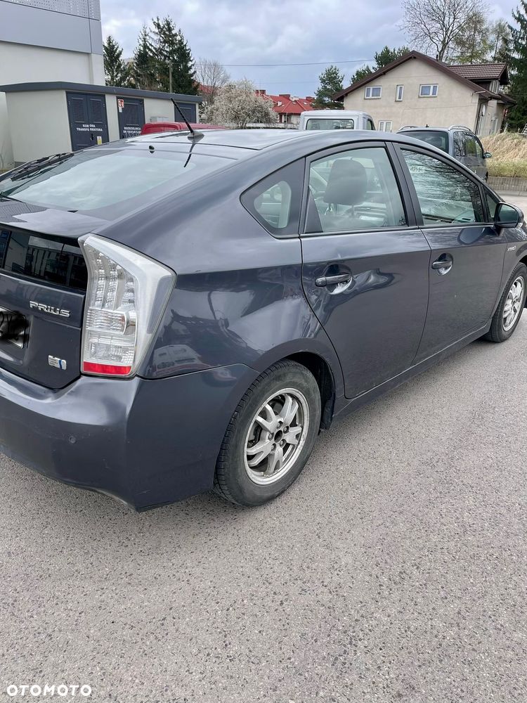 Toyota Prius 1.8 HSD Sol - 6