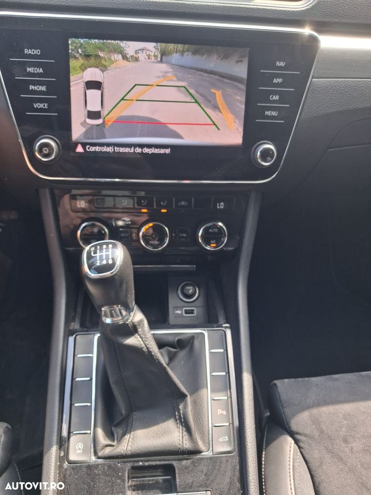 Skoda Superb 2.0 TDI Laurin & Klement - 30