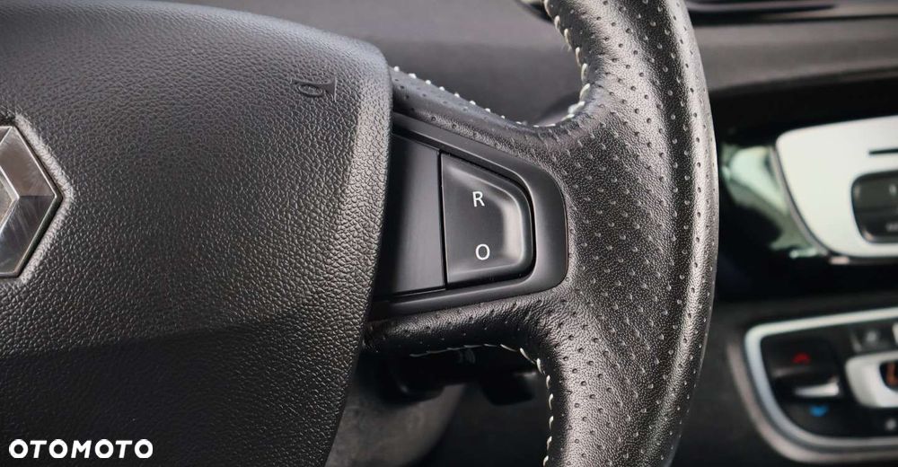 Renault Scenic - 24
