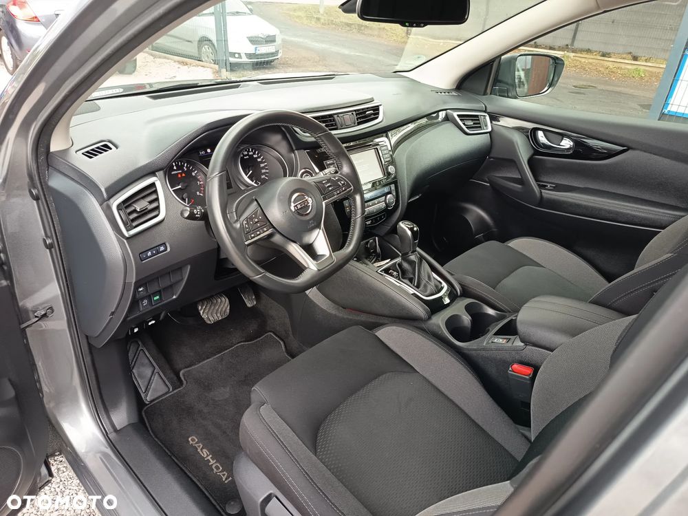 Nissan Qashqai 1.3 DIG-T DCT SHIRO - 21