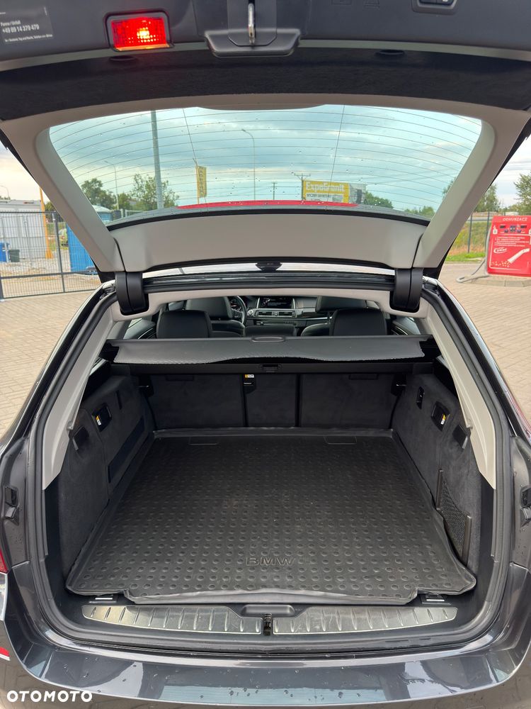 BMW Seria 5 520d Luxury Line - 11