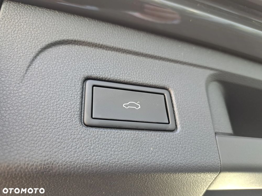Volkswagen Touran 1.5 TSI EVO Special Edition DSG - 20