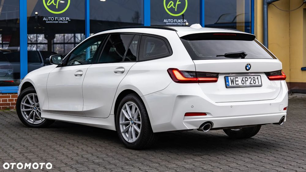 BMW Seria 3 318i - 8