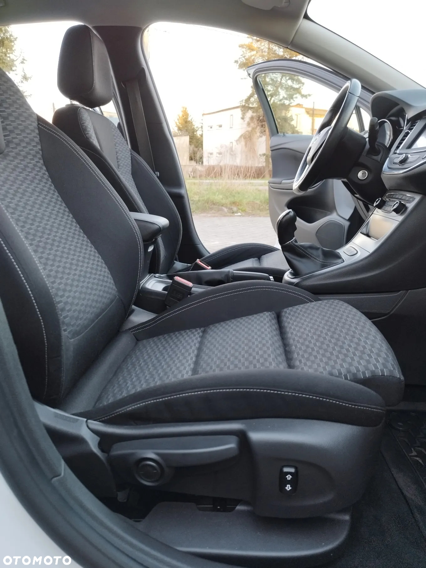 Opel Astra 1.4 Turbo Edition - 7