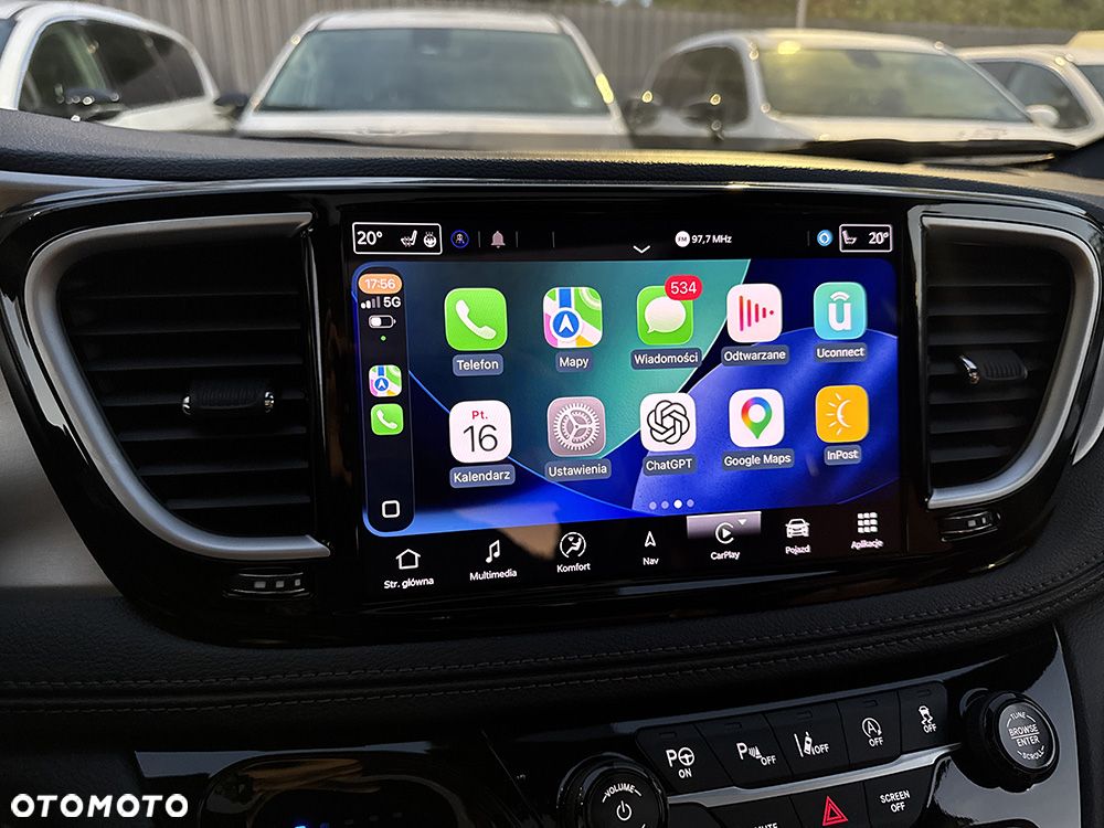Chrysler Pacifica - 33