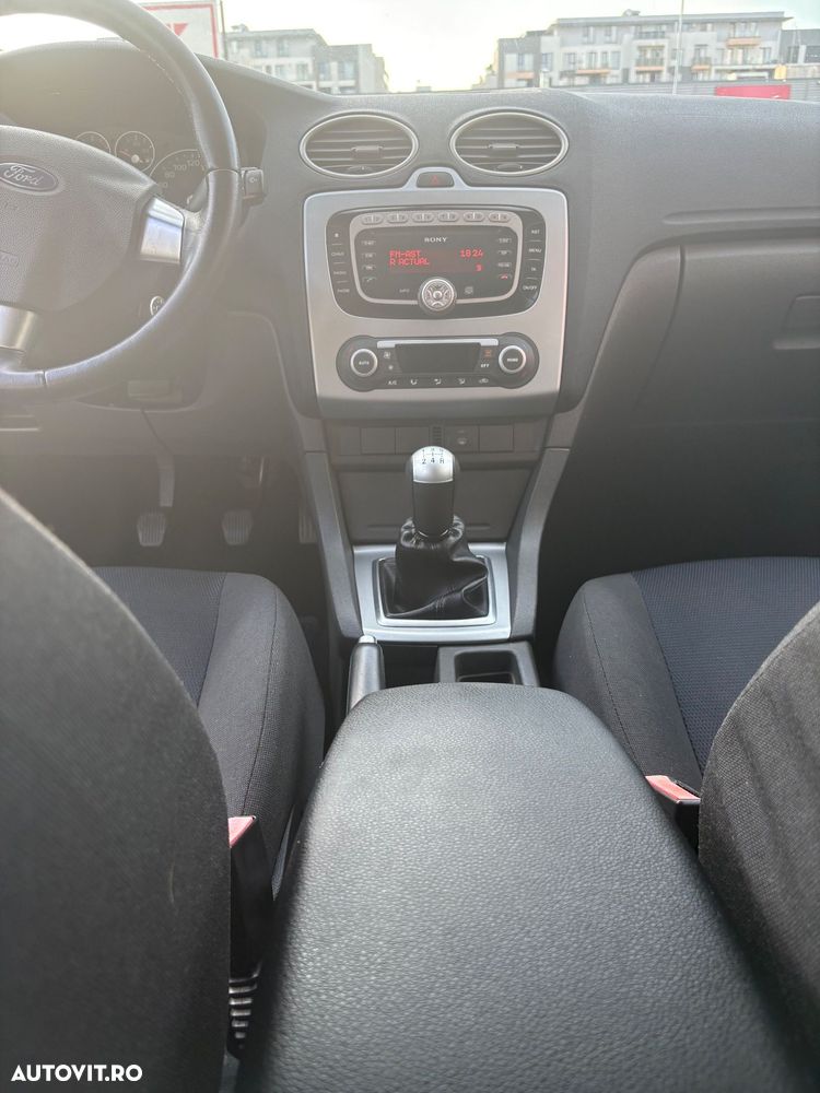 Ford Focus 1.6 TDCI Sport - 8