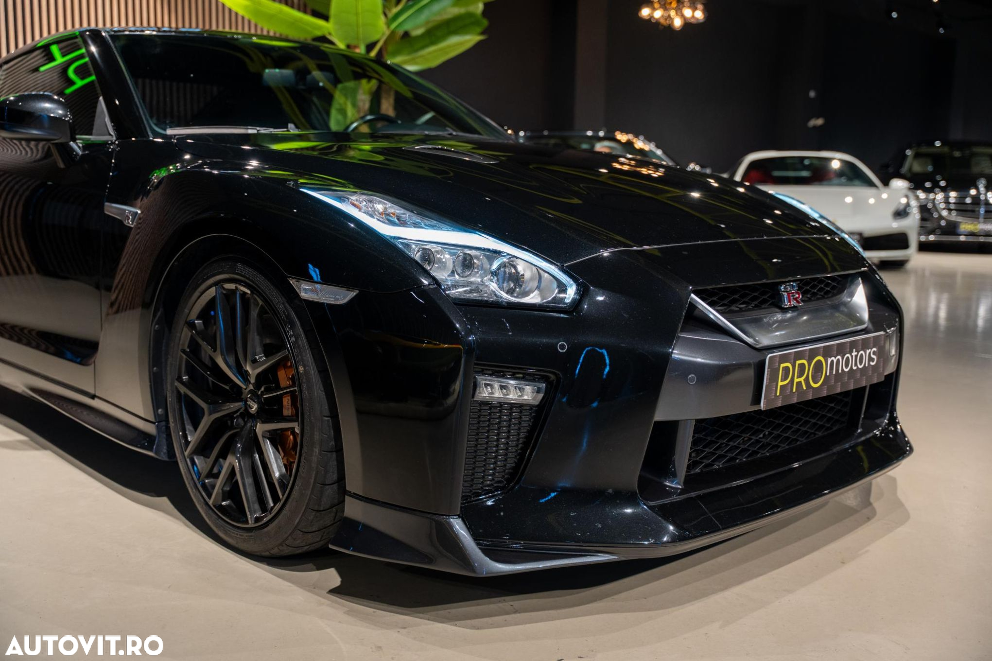 Nissan GT-R - 23