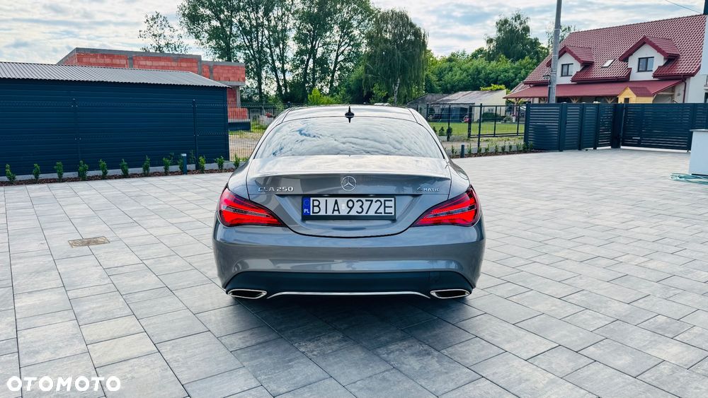 Mercedes-Benz CLA 250 4-Matic - 6