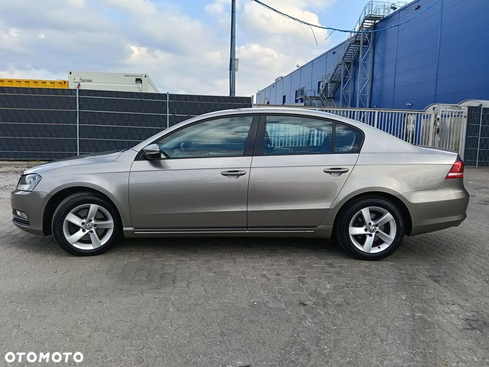 Volkswagen Passat 1.4 TSI Comfortline - 11