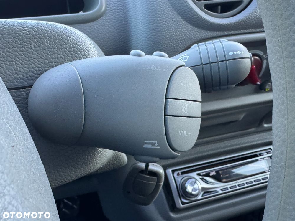 Renault Twingo 1.2 16V Privilege - 13