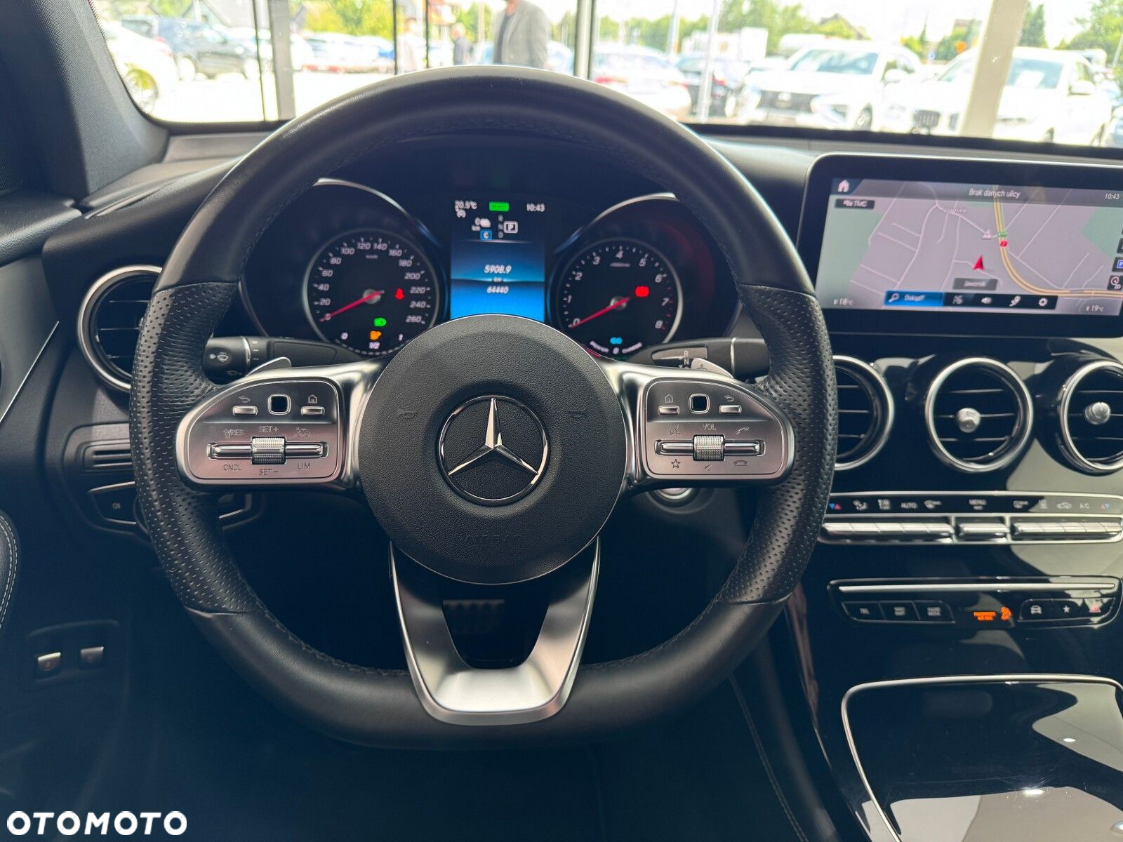 Mercedes-Benz GLC - 15
