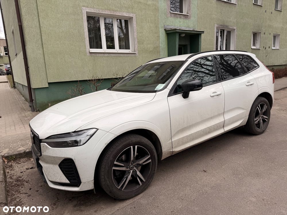 Volvo XC 60 B4 D AWD R-Design - 3