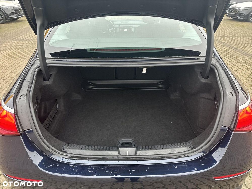 Mercedes-Benz Klasa E - 12