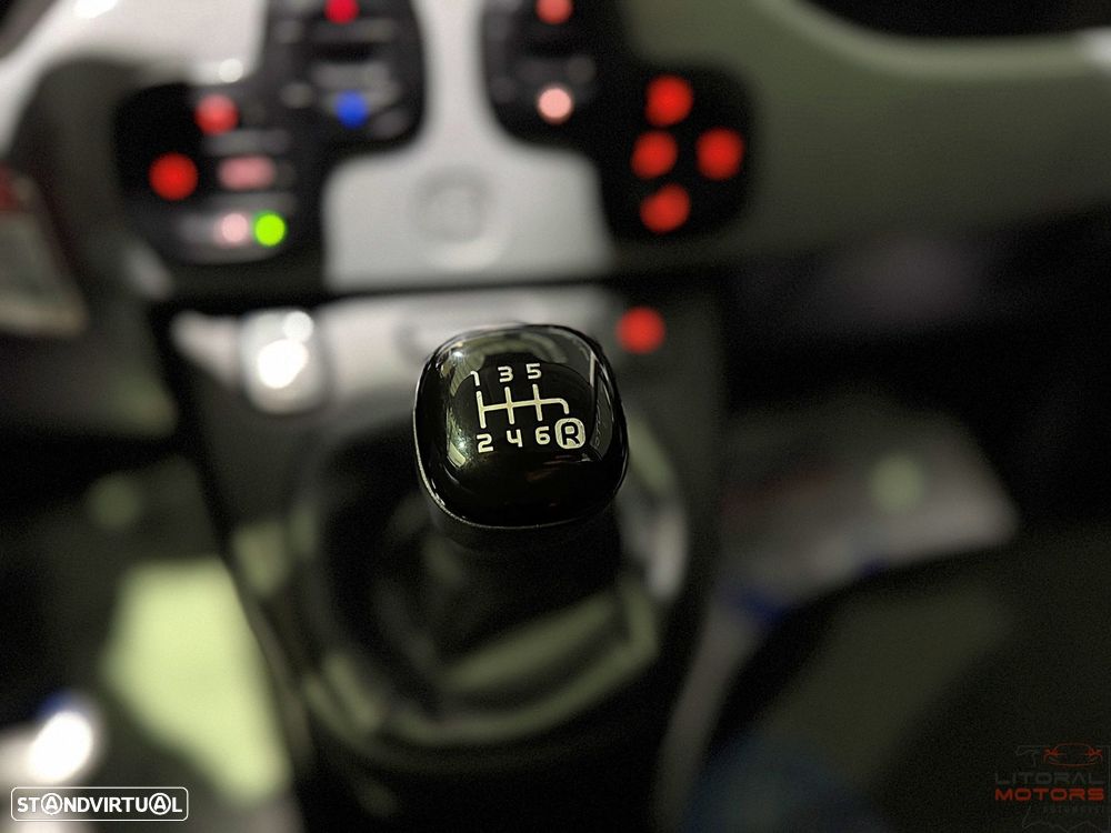 Fiat Panda 1.0 Hybrid Cross - 25