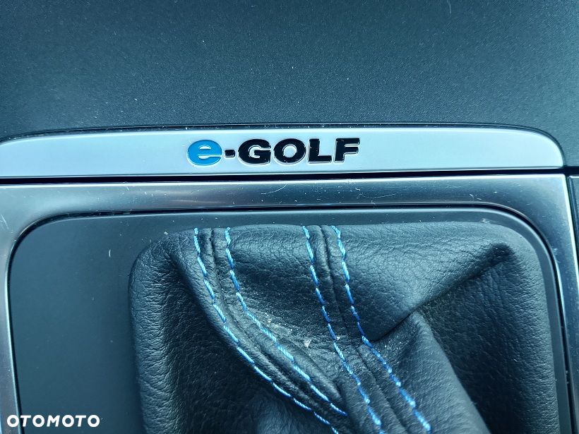 Volkswagen Golf e-Golf - 22