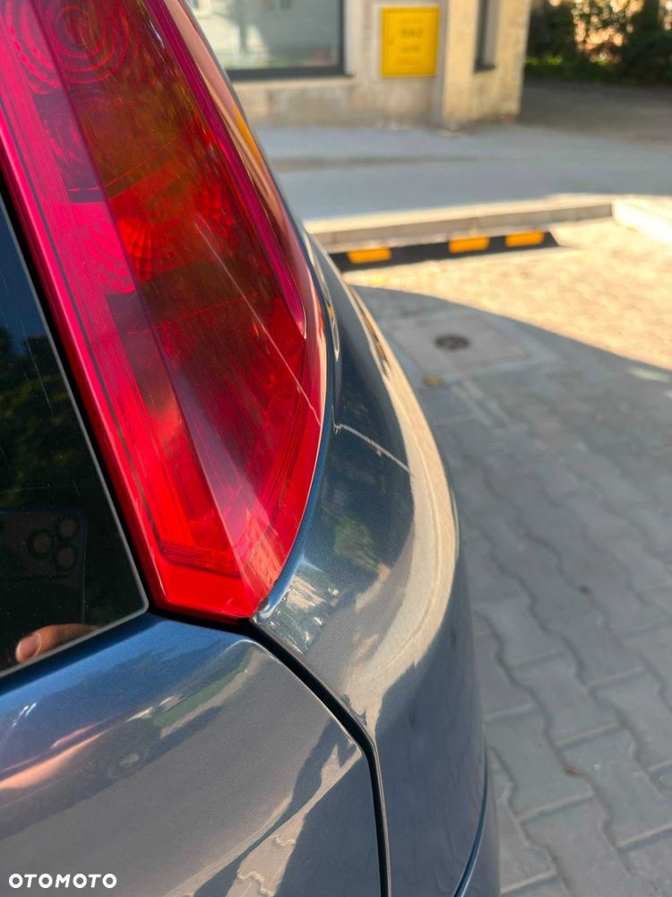 Fiat Grande Punto - 8