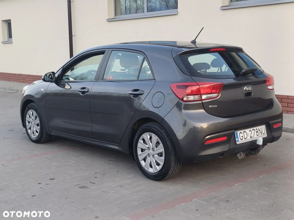 Kia Rio 1.2 Business Line - 16