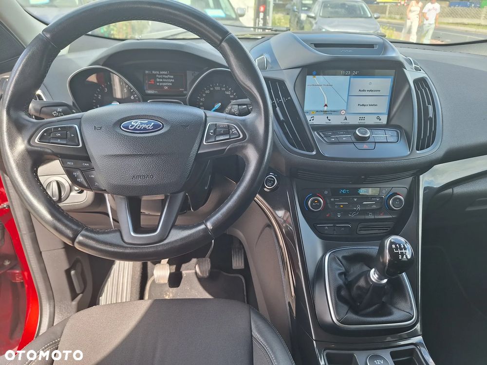 Ford Kuga 1.5 EcoBoost 2x4 Titanium - 10