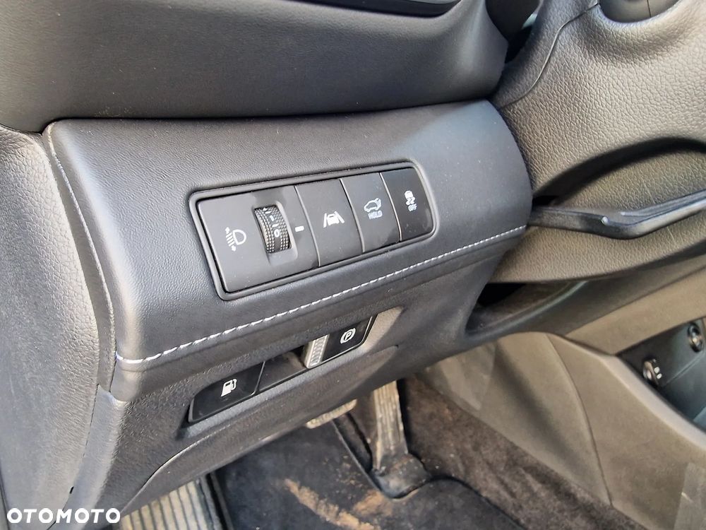 Hyundai Santa Fe 1.6 Plugin-Hybrid 4WD Signature - 32