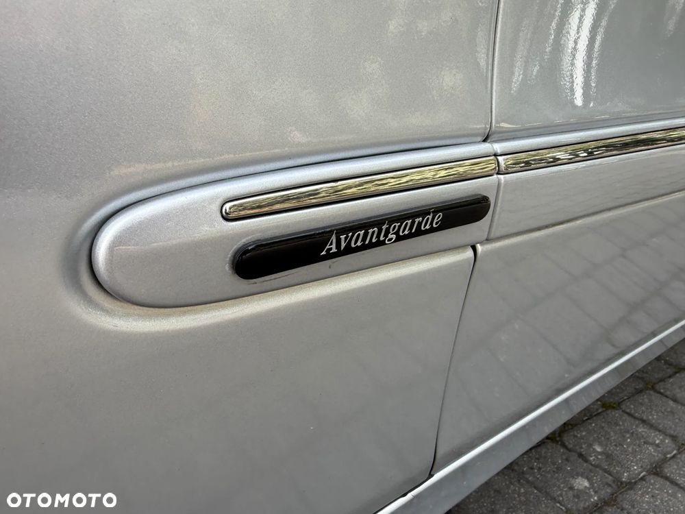 Mercedes-Benz Klasa E 200 Kompressor Automatik Avantgarde - 29