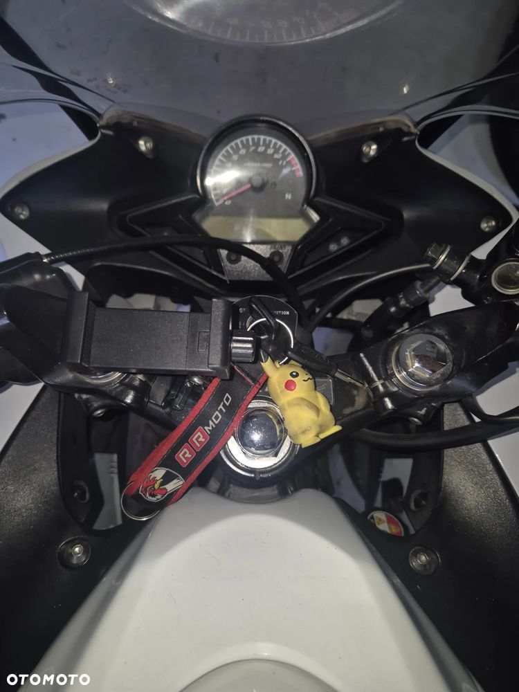 Honda CBR - 8
