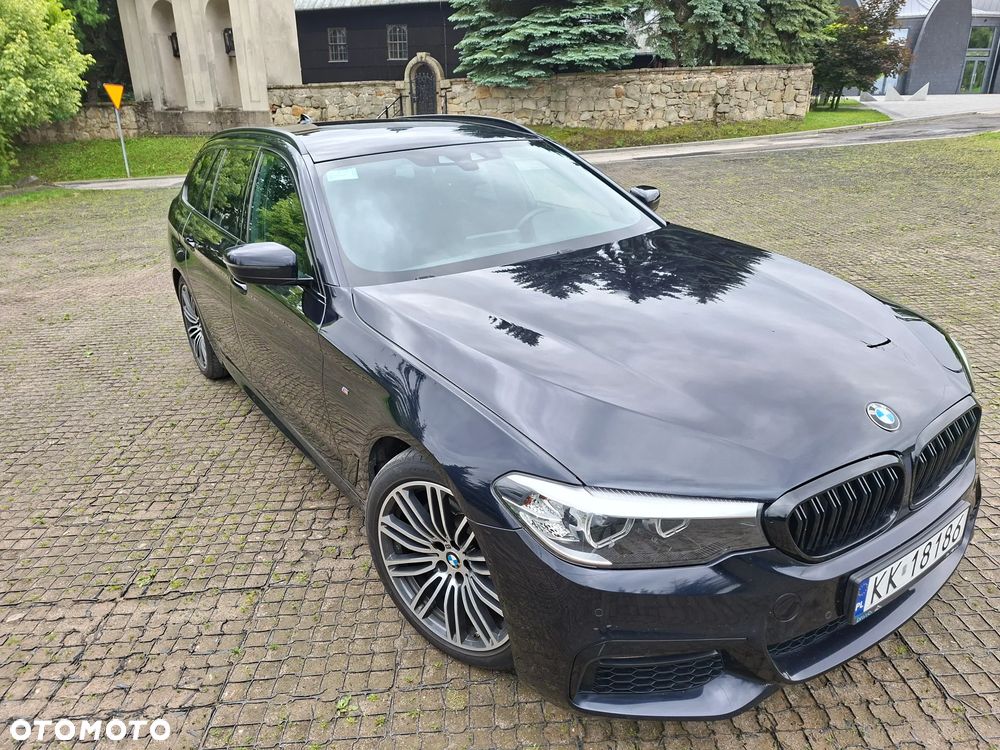 BMW Seria 5 520d M Sport - 4