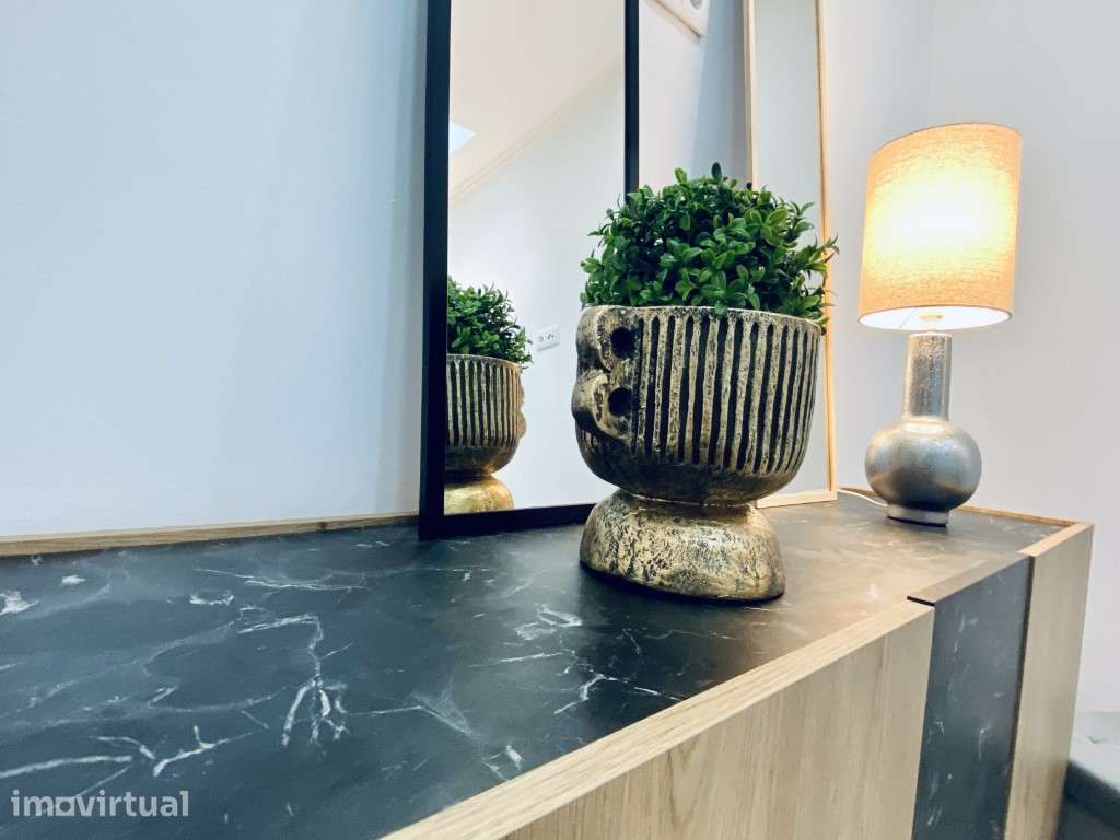 Apartamento T3, totalmente remodelado e mobilado, Penha de França -... - Grande imagem: 4/23