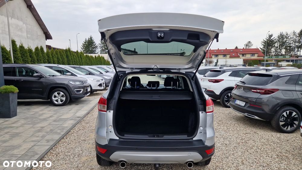 Ford Kuga 1.6 EcoBoost 2x4 Titanium - 29