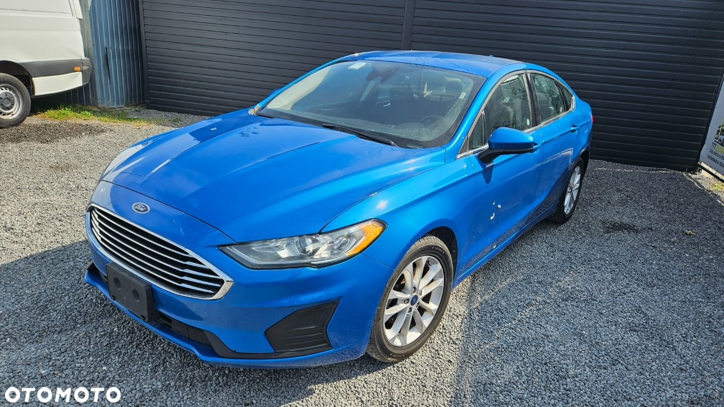 Ford Fusion - 4