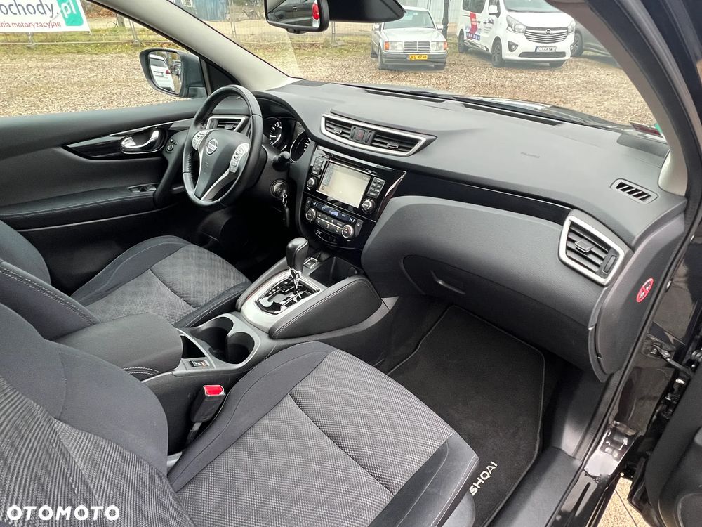 Nissan Qashqai 1.2 DIG-T Xtronic TEKNA - 17