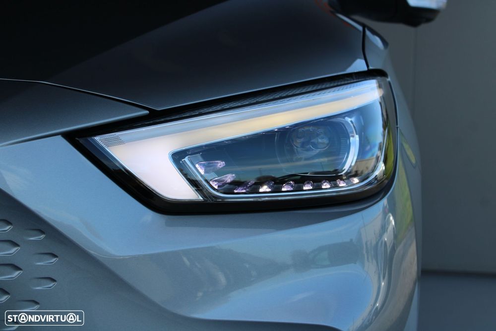 MG ZS EV 72.6 kWh Luxury - 38