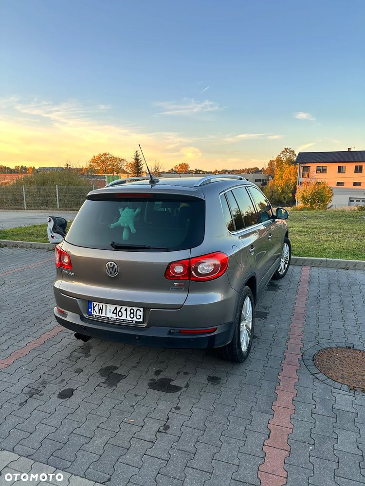 Volkswagen Tiguan - 10