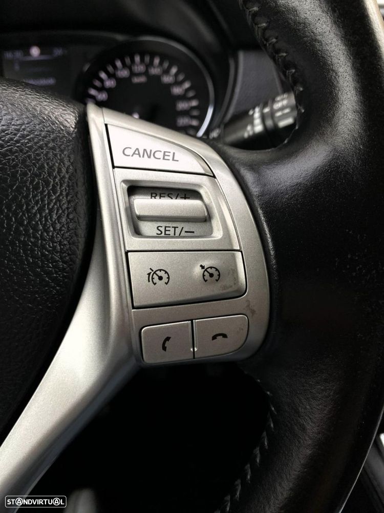 Nissan Qashqai 1.5 dCi N-Connecta - 19