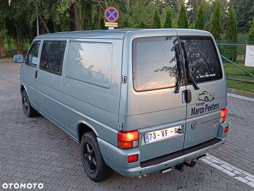 Volkswagen Transporter - 11