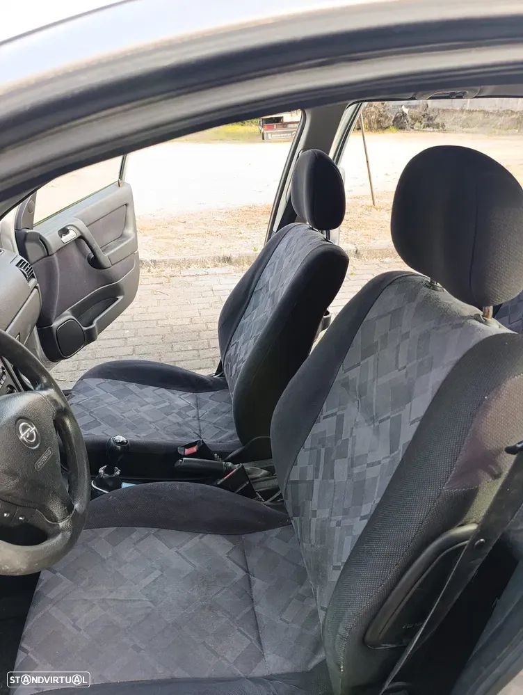 Opel Astra Caravan - 2