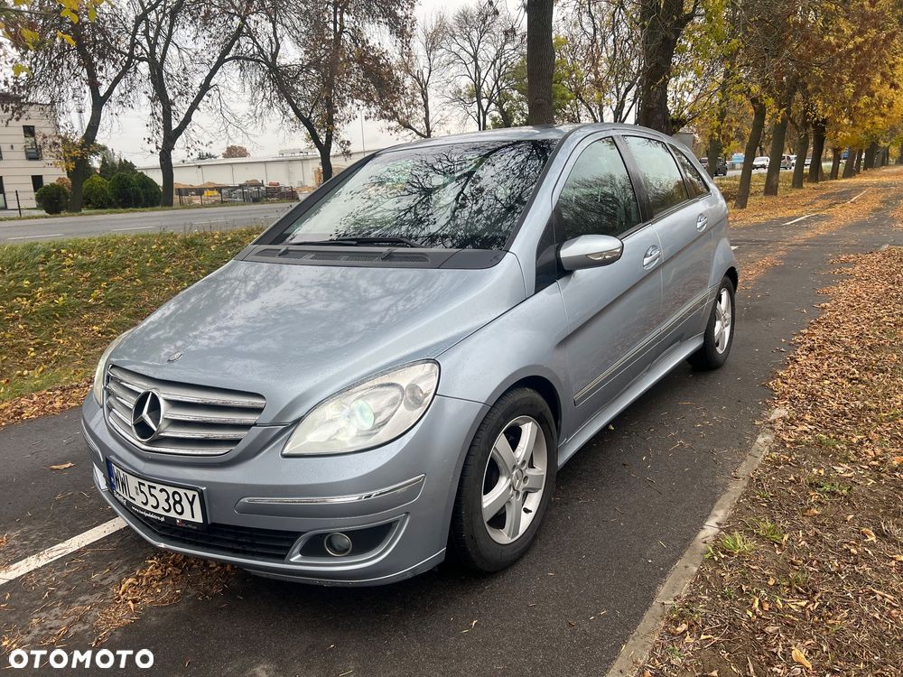 Mercedes-Benz Klasa B 200 Special Edition - 1