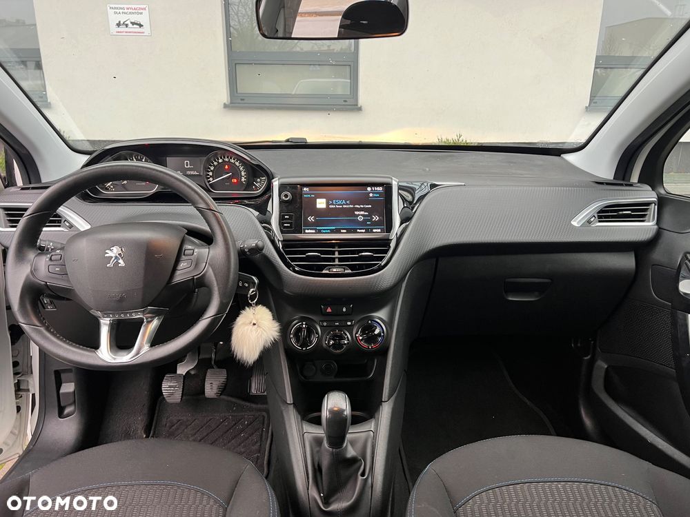 Peugeot 208 1.2 PureTech Style - 6