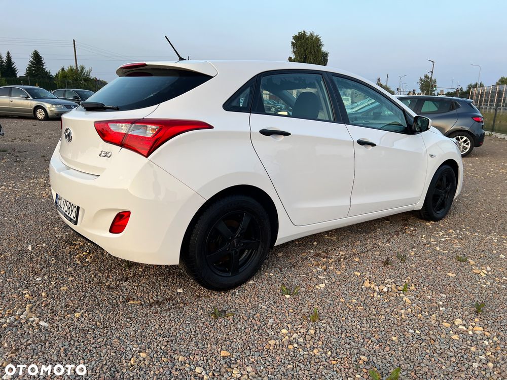 Hyundai i30 1.4 Classic - 10