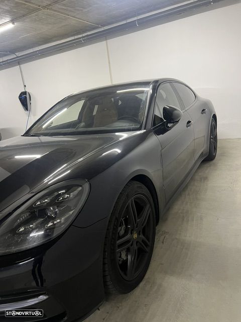 Porsche Panamera 4 S - 11