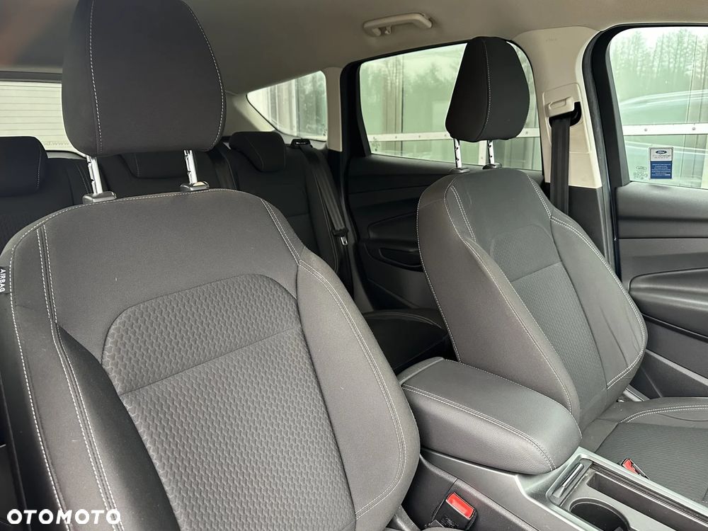 Ford Kuga - 28