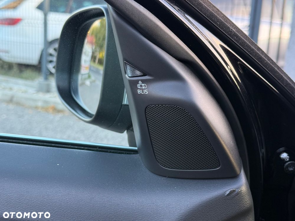 Volvo V60 T6 AWD Geartronic RDesign - 28