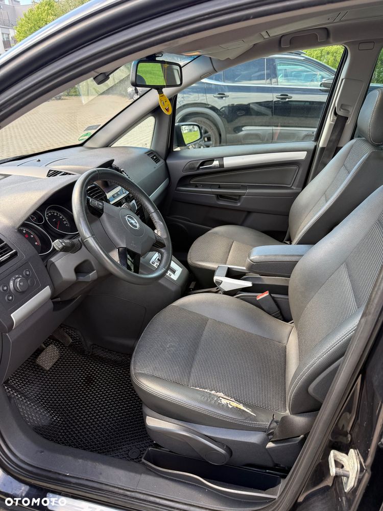 Opel Zafira 1.9 CDTI Cosmo ActiveSelect - 9