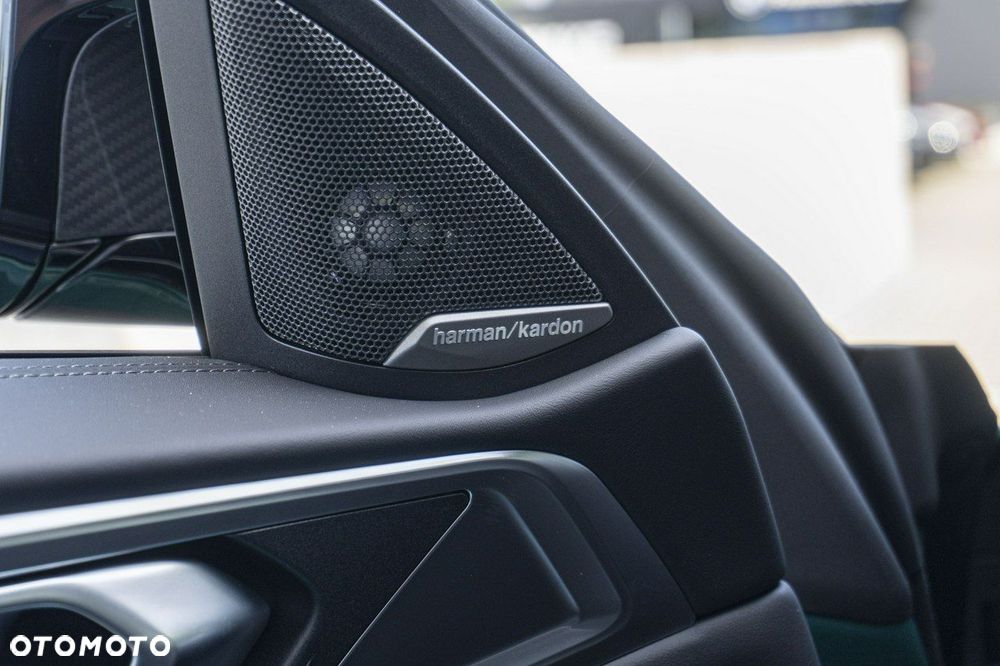BMW M4 Competition M xDrive - 24