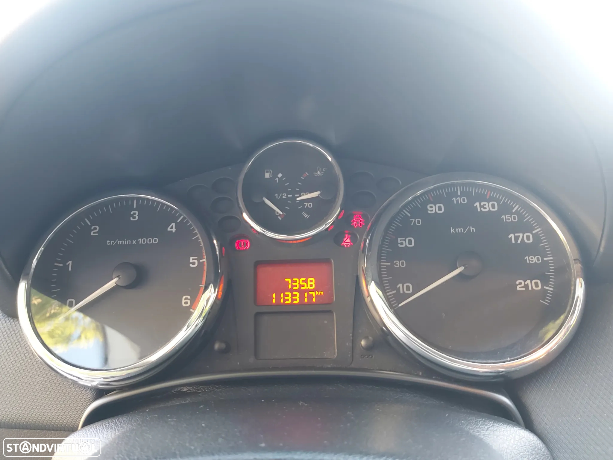 Peugeot 207 1.4 HDi Premium - 12