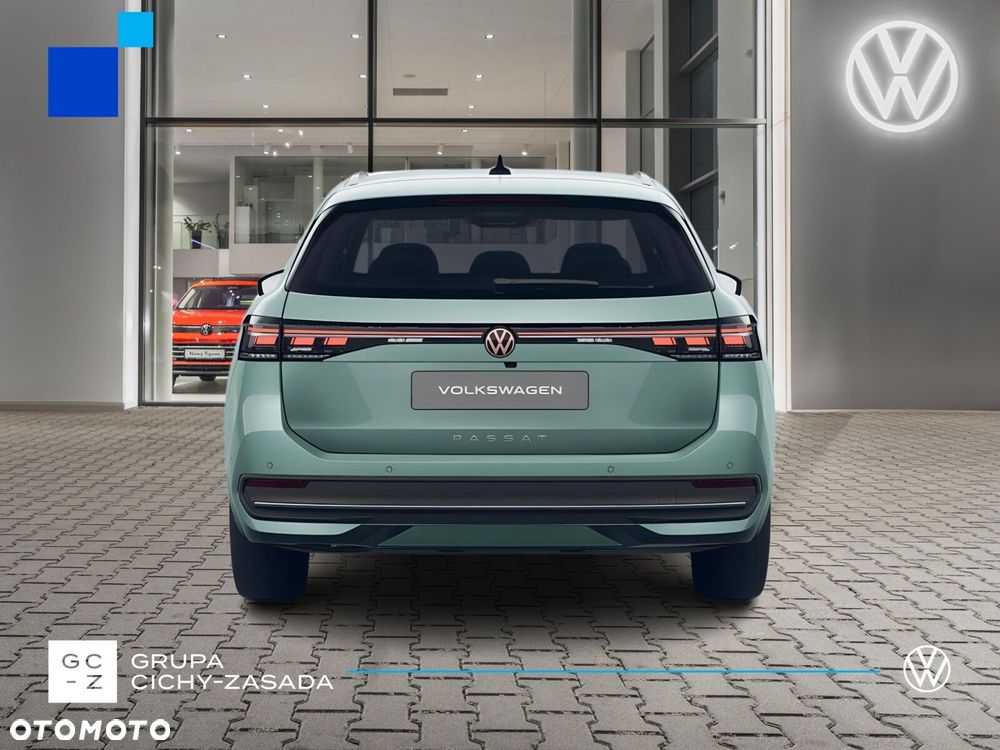 Volkswagen Passat Variant 2.0 TDI SCR Business DSG - 4