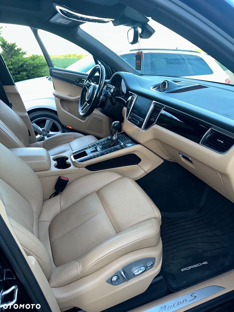 Porsche Macan S - 13