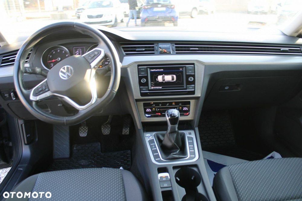 Volkswagen Passat 1.5 TSI EVO Essence - 27